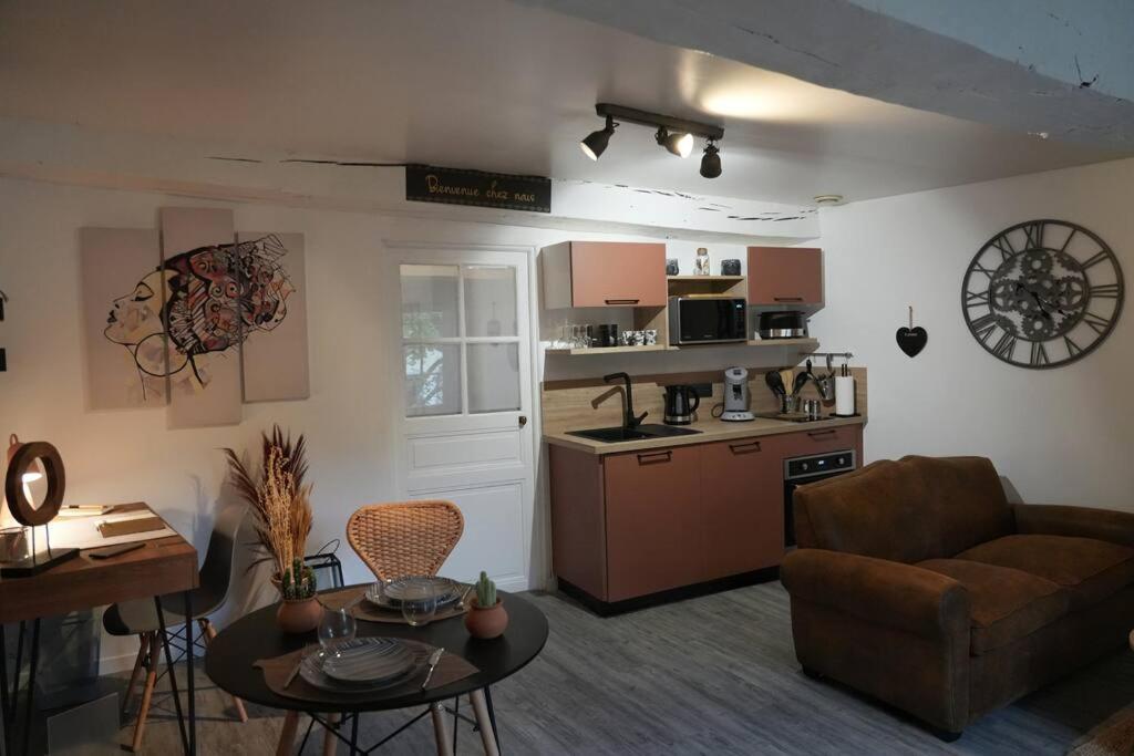 Le Joli'Mans: Newly Renovated Apartment Near Historic Quarter Le Mans Exterior photo