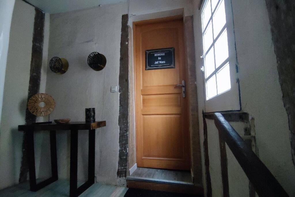 Le Joli'Mans: Newly Renovated Apartment Near Historic Quarter Le Mans Exterior photo