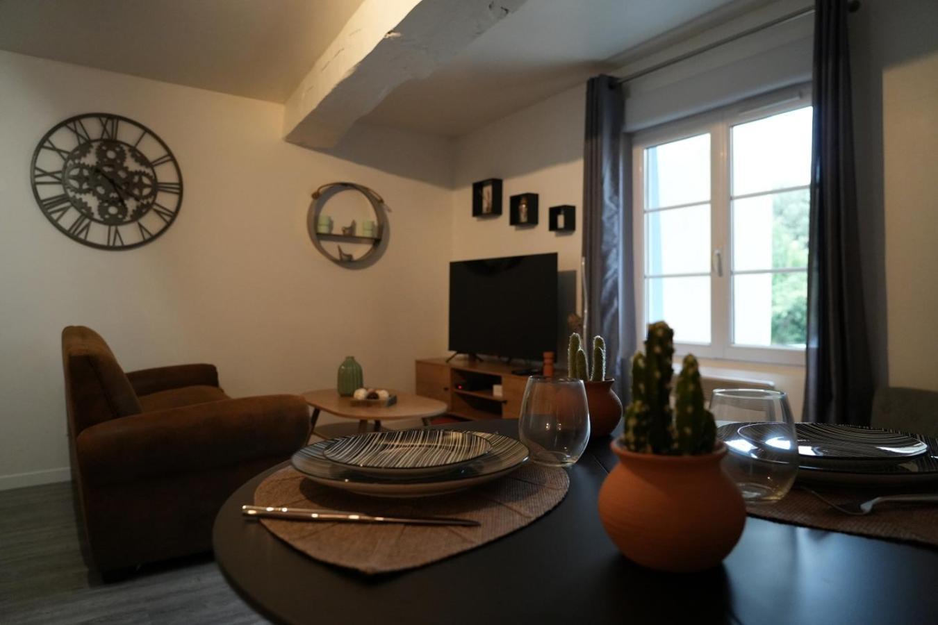 Le Joli'Mans: Newly Renovated Apartment Near Historic Quarter Le Mans Exterior photo