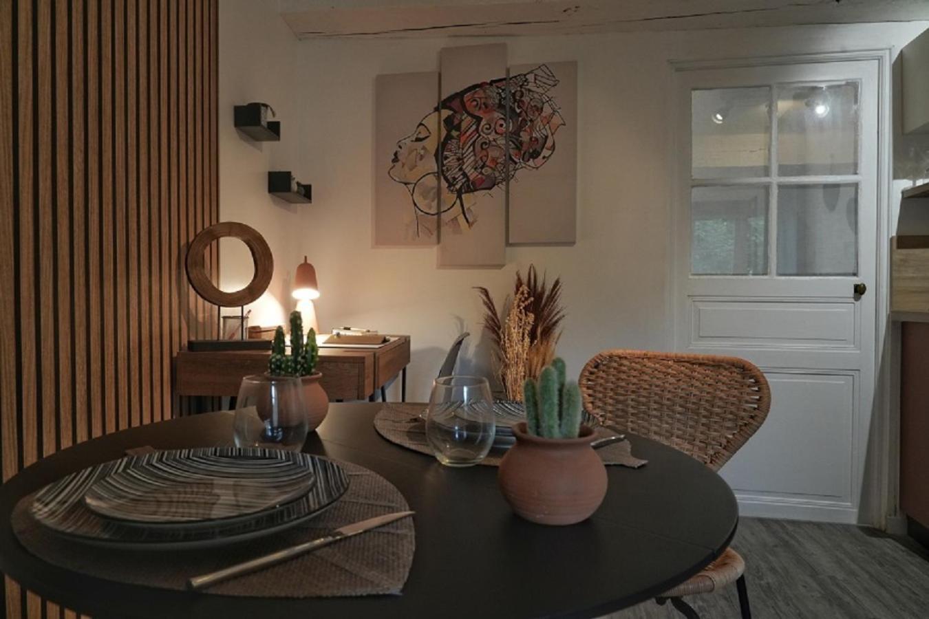 Le Joli'Mans: Newly Renovated Apartment Near Historic Quarter Le Mans Exterior photo